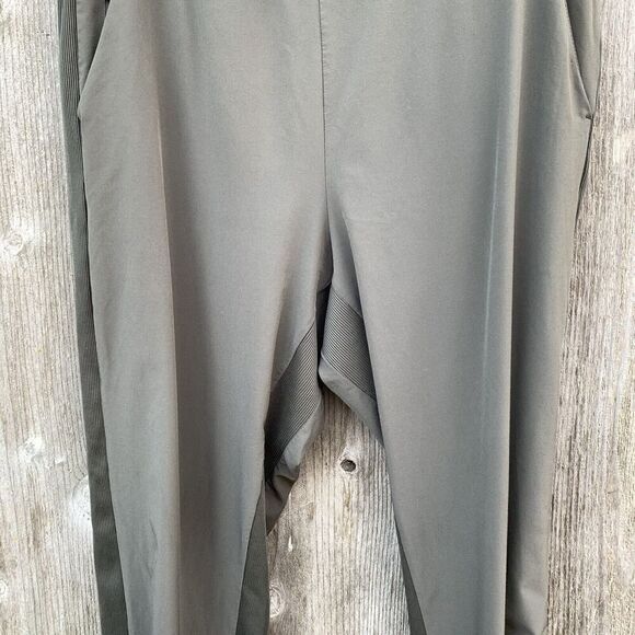ATHLETA Brooklyn Jogger Sz 16 Green Lightweight Pockets Pull on Loungewear - Picture 5 of 13